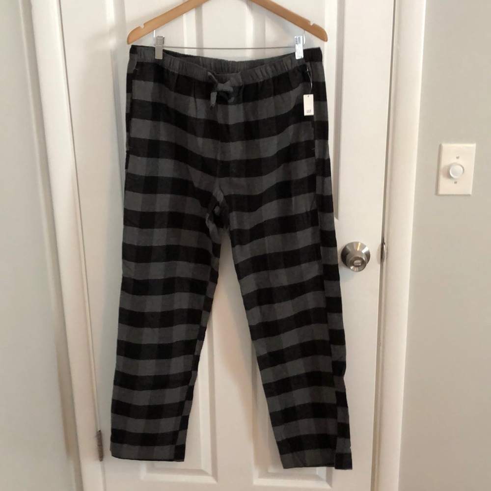 GAP black/grey men’s pajama pants